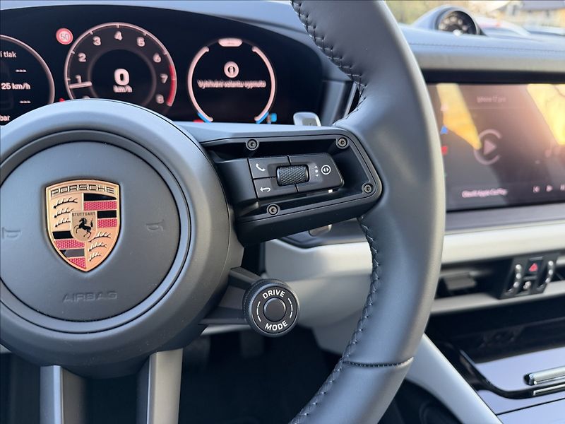 Porsche Cayenne E3 II Coupe Black Edition - fotka 14 z 37