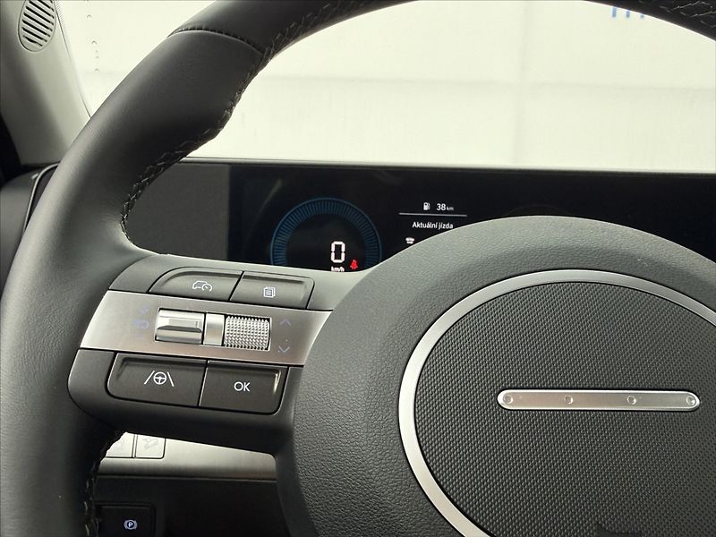 Hyundai Kona 1,0 T-GDI 74kW Comfort Club - fotka 11 z 26