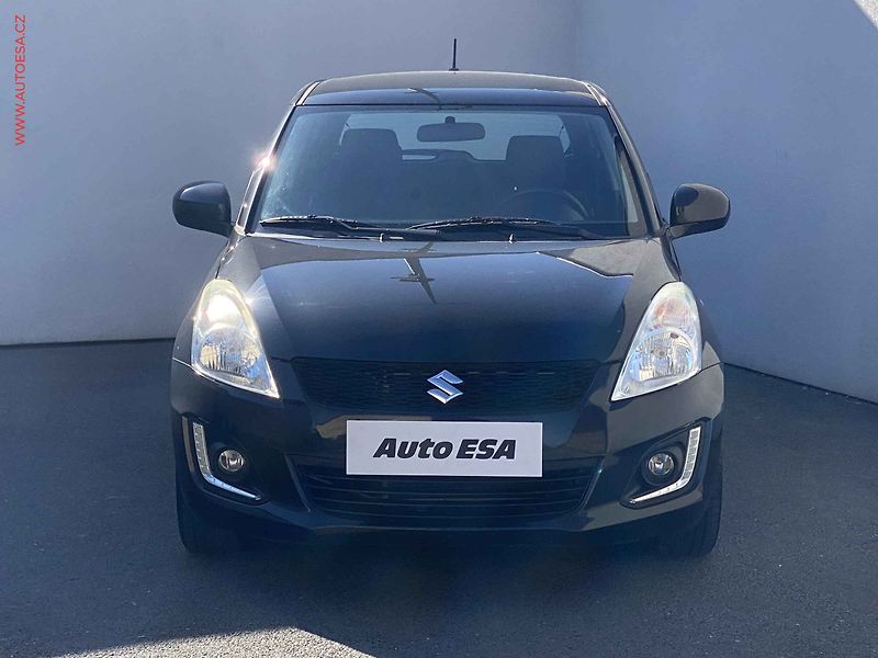 Suzuki Swift (2015) 1.2 VVT, Klima - fotka 2 z 15