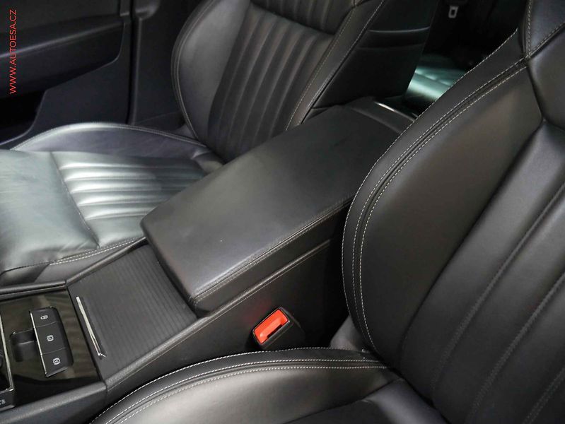 Škoda Superb (2020) 2.0 TDi, L&K, DSG - fotka 19 z 23