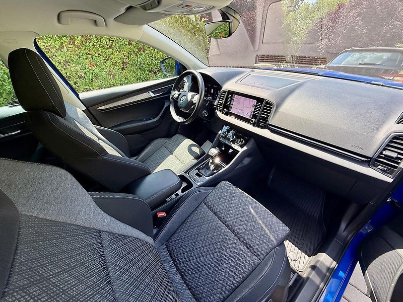 Škoda Karoq (2022) 2,0TDi 110kW 4x4 DSG STYLE ČR - fotka 4 z 23