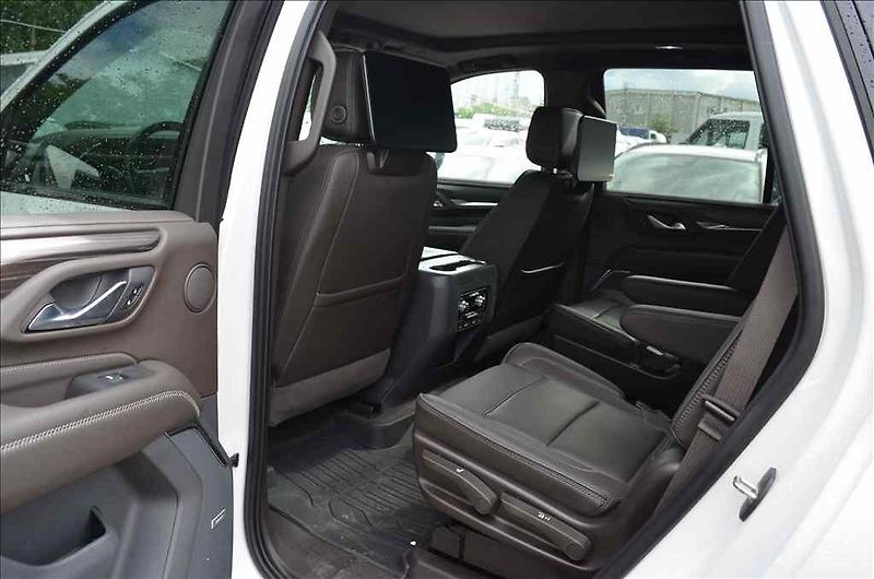 GMC Yukon (2022) DENALI XL 6,2V8 - fotka 14 z 18
