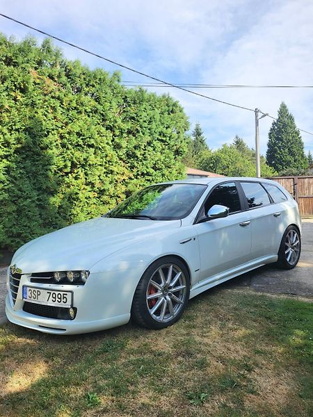 Alfa Romeo 159 (2010) Turismo Internazionale - fotka 1 z 21