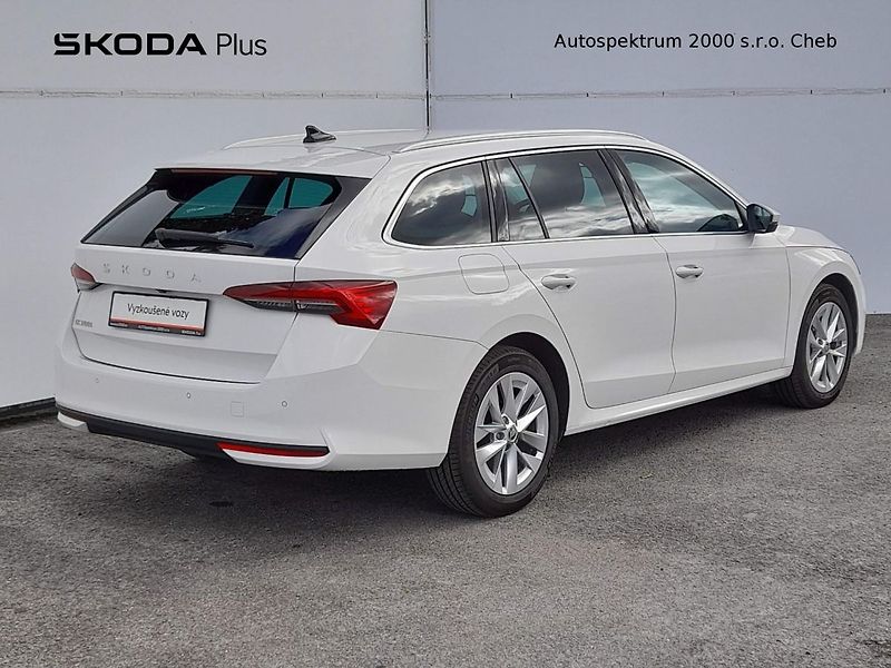 Škoda Octavia Combi Top Selection 2.0 85kW - fotka 2 z 20