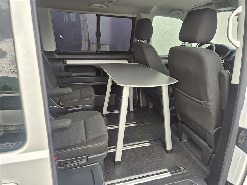 Volkswagen Multivan (2016) 2,0 TDI DSG 110Kw Webasto - fotka 29 z 39