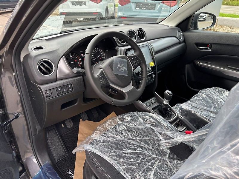 Suzuki Vitara Premium - fotka 10 z 10
