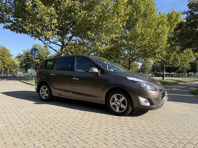 Renault Grand Scénic 1.4 TCe Dynamique - fotka 12 z 30
