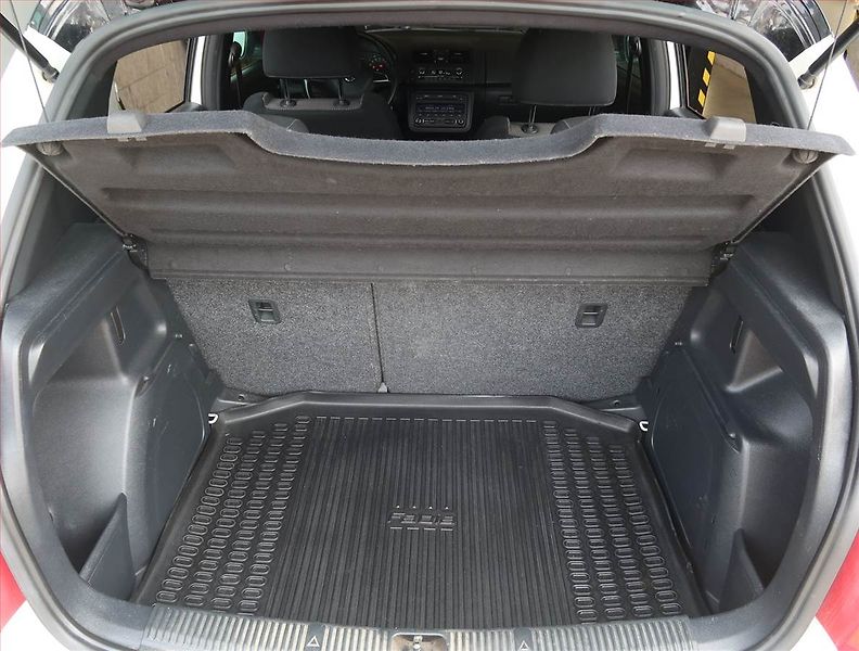 Škoda Fabia (2013) Monte Carlo 1.6 TDI, Tempomat - fotka 13 z 16