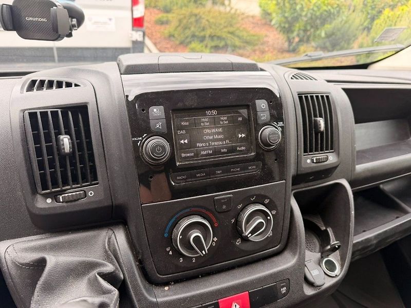 Citroën Jumper Maxi 2,2 MTJ 140k 6°MT Van 3,5 - fotka 16 z 17