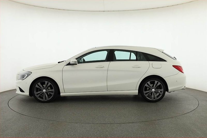 Mercedes-Benz CLA (2015) 180, Automat, Kůže, Navi - fotka 3 z 18
