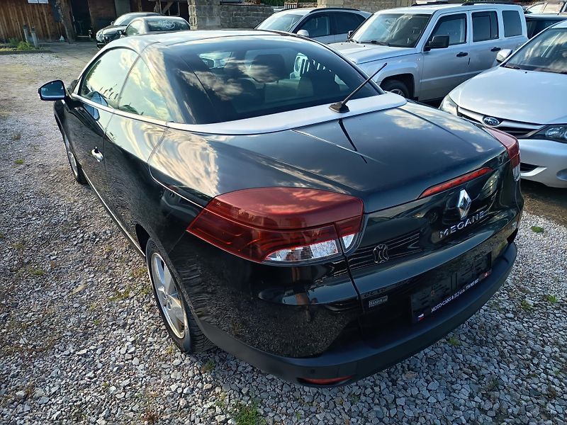 Renault Mégane (2011) Kabroušek 1.4 96kw - fotka 53 z 53