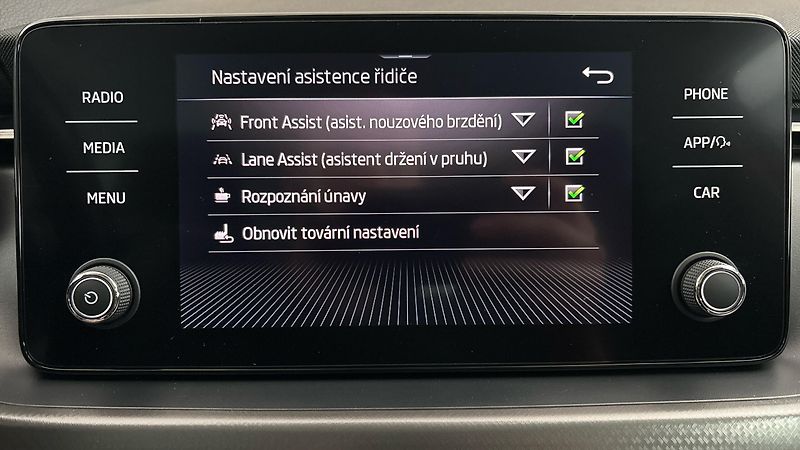 Škoda Scala 1.0 TSI DSG Style - fotka 24 z 25