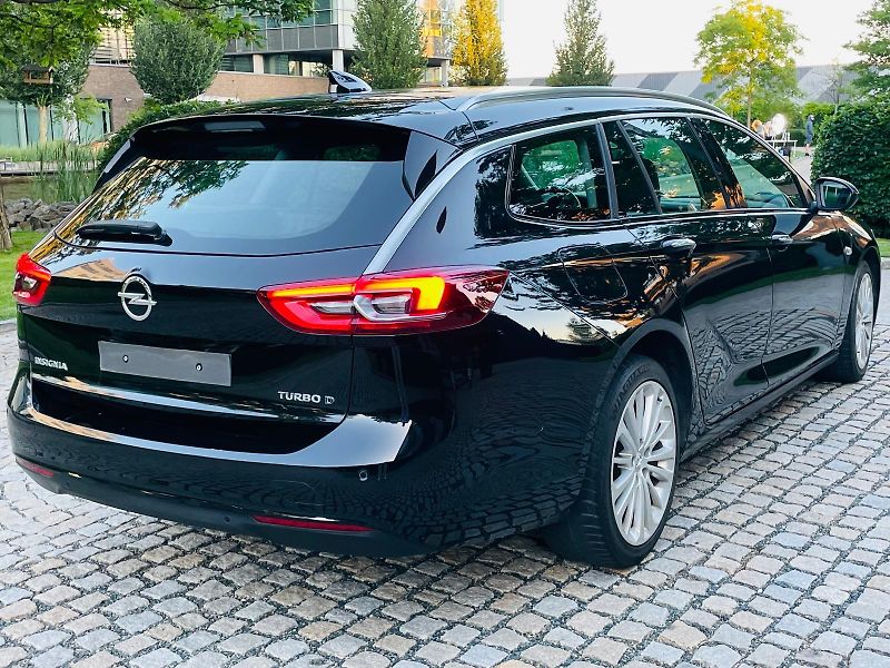 Opel Insignia 2.0CDTi KAMERA VÝHŘEV SERVISKA - fotka 13 z 51