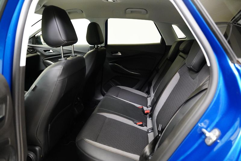 Opel Grandland X - fotka 25 z 27