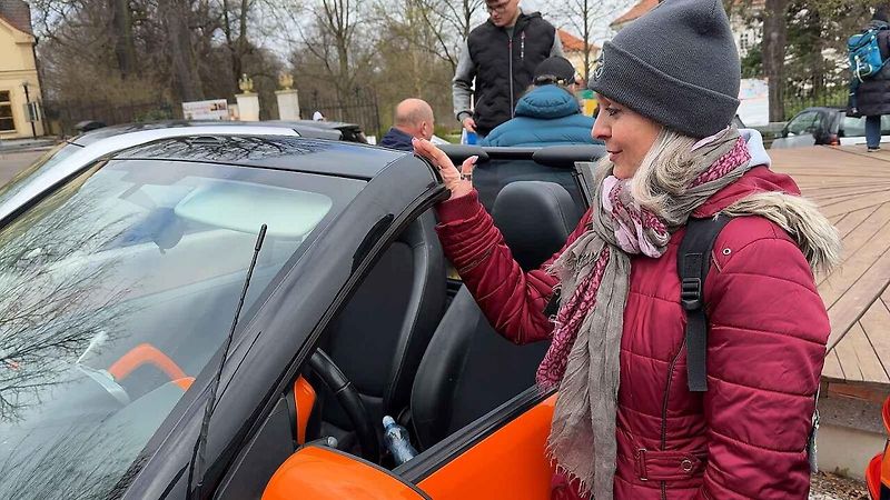 Malá auta, velká srdce. Smarťáci navštívili jarní Vlašim a adoptovali mývala