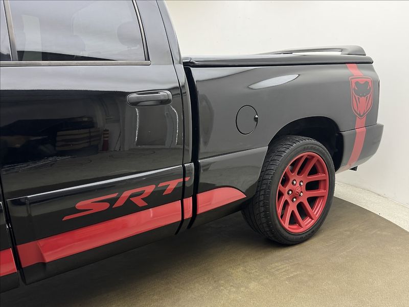 Dodge RAM 8,3 1500 SRT10 V10VIPER SERVIS - fotka 39 z 43