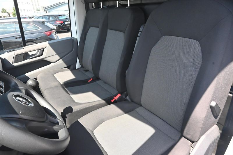 Volkswagen Crafter 2,0 TDI 103 kW L2H2 Tempomat T - fotka 13 z 28