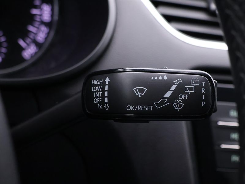 Škoda Octavia 1,6 TDI Ambition Klima Tempoma - fotka 16 z 28