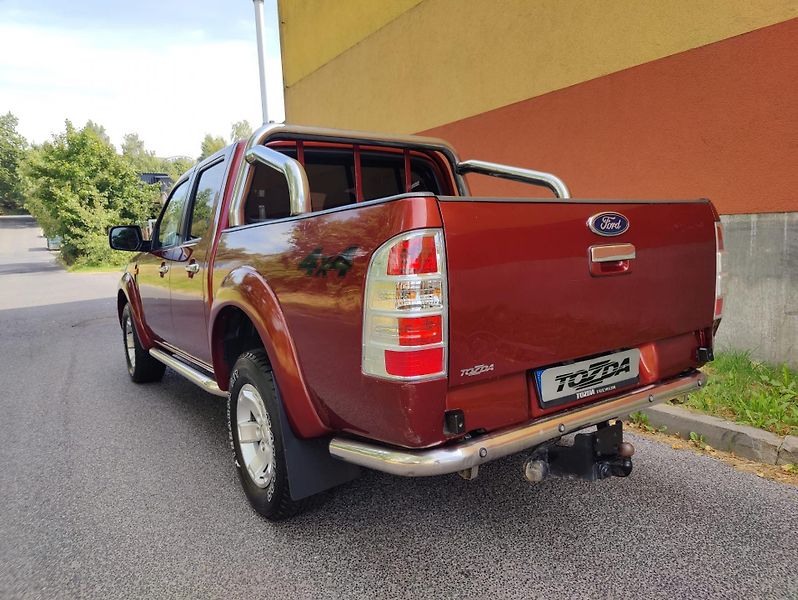 Ford Ranger 3,0 TDCi 4WD /automat /u - fotka 3 z 29