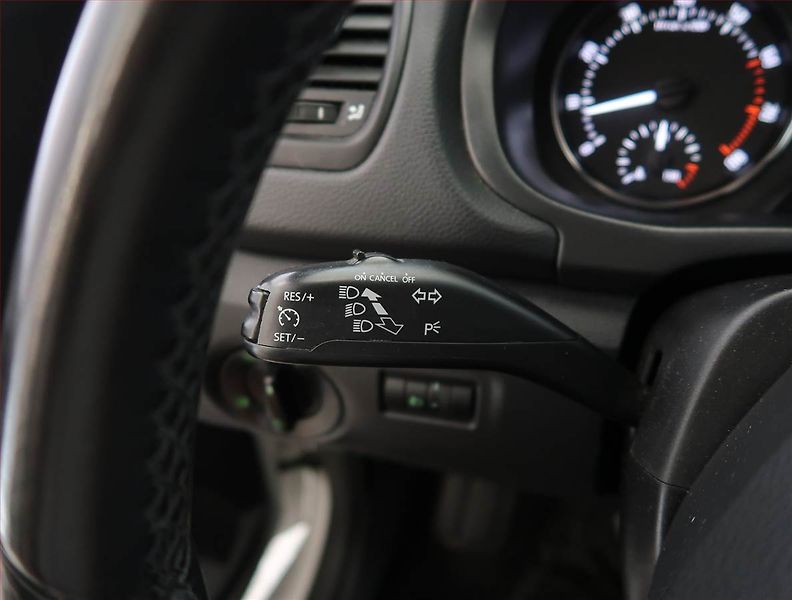 Škoda Fabia (2014) Elegance 1.4 16V, Serv.kniha - fotka 17 z 19