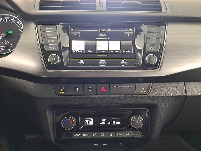 Škoda Fabia (2017) 1.2 TSI, Automat, Navi - fotka 12 z 17