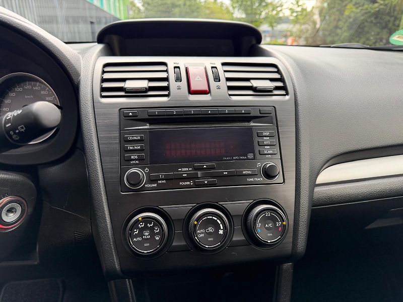 Subaru XV 2,0i AWD / servis.kn. /  - fotka 23 z 30