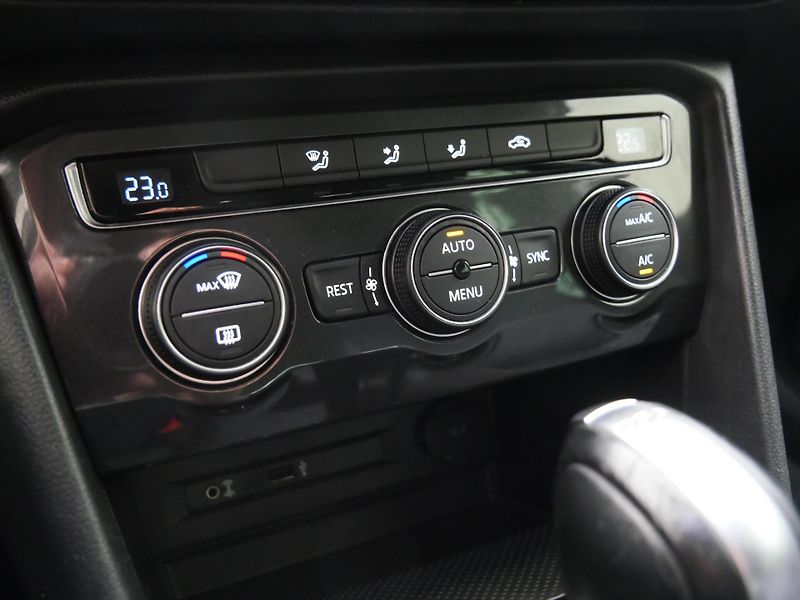 Volkswagen Tiguan - fotka 18 z 23