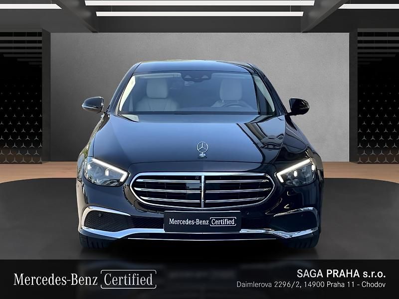 Mercedes-Benz Třídy E Třída E 200 4MATIC Exclusive - fotka 2 z 18