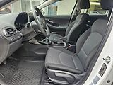 Hyundai i30 1.5i Comfort, serv.kn., 1.maj. - náhled 10