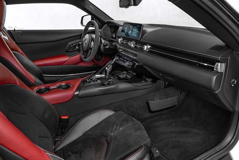 Toyota Supra GR Fuji Speedway Edition - fotka 12 z 19