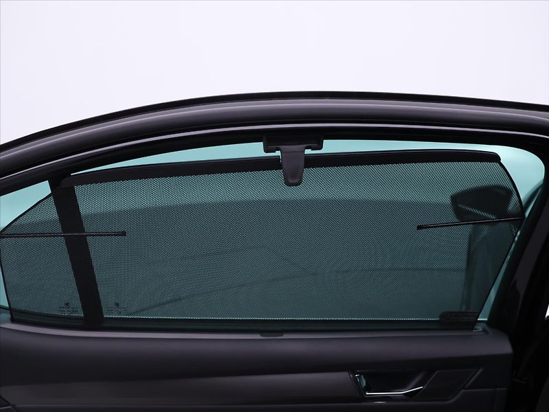 Škoda Superb 2,0 TDI 147kW 4x4 DSG Style+ - fotka 28 z 35