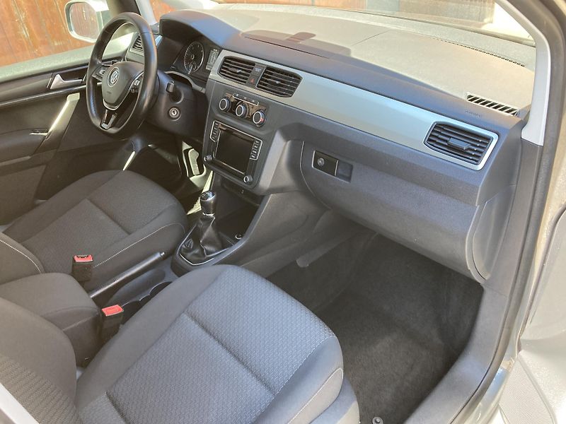Volkswagen Caddy (2016) MAXI 2,0TDi 7míst multtif.vola - fotka 12 z 18