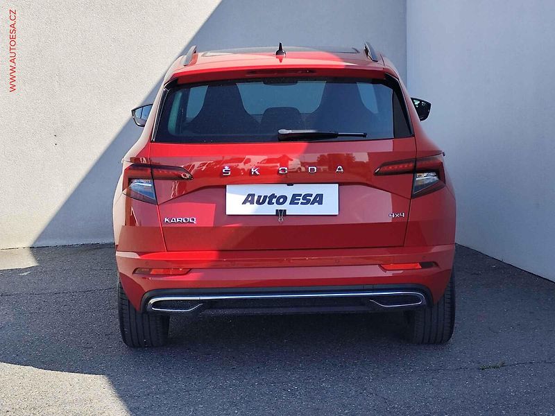 Škoda Karoq (2019) 2.0 TSi 4x4, SportLine, DSG - fotka 5 z 33