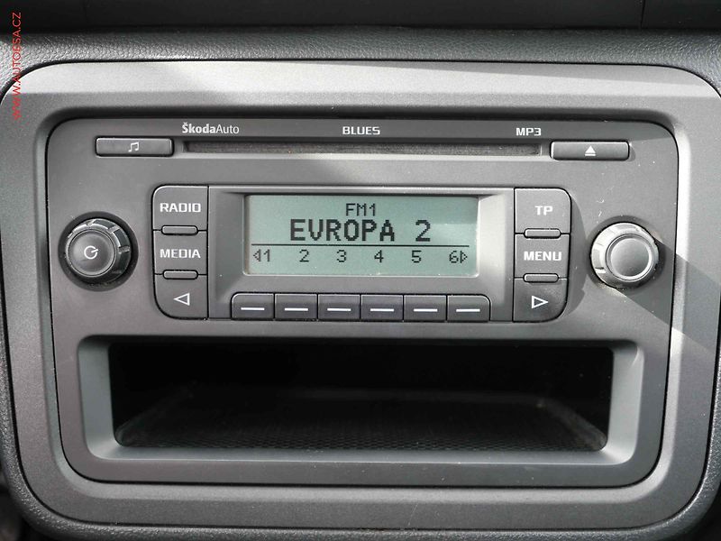 Škoda Fabia (2011) 1.2 TSi, AC, tempo - fotka 13 z 15