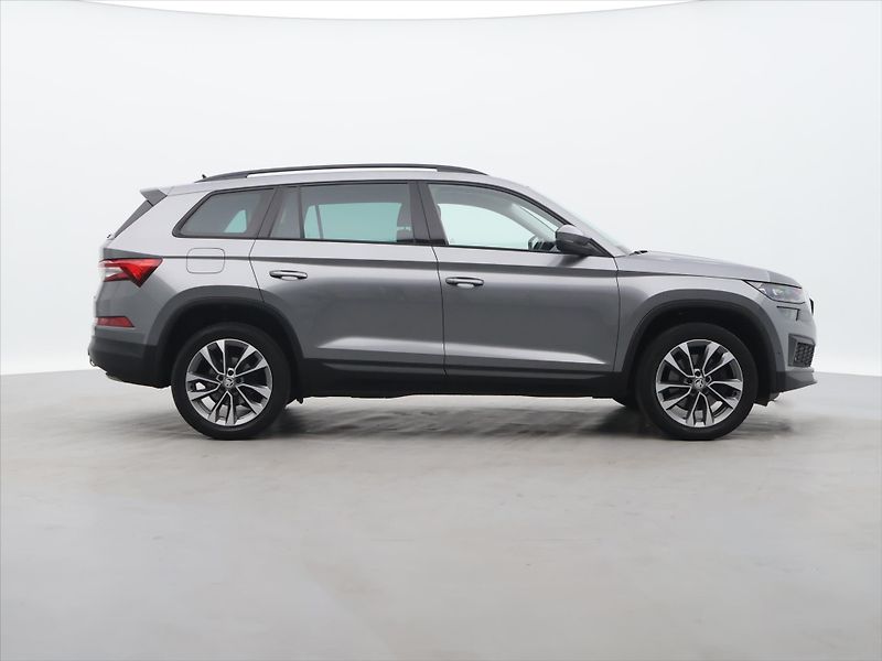 Škoda Kodiaq 2,0 TDI 147kW 4x4 DSG Tour DPH - fotka 8 z 34