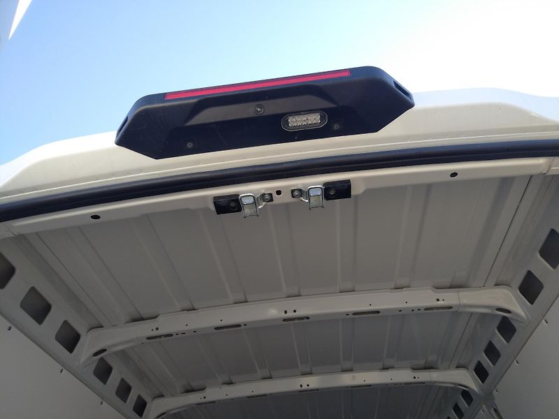 Iveco Daily 35S180 automat 3,0L  2024 - fotka 7 z 10