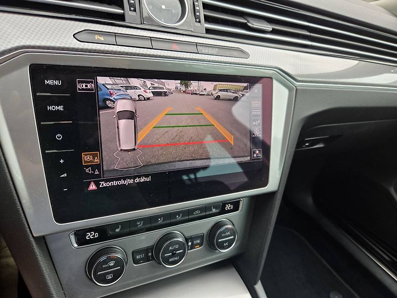 Volkswagen Passat Variant (2019) Passat Alltrack 2.0 BiTDI - fotka 30 z 50
