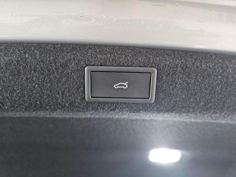 Škoda Superb (2025) 1.5PHEV 205k SPORTLINE - fotka 33 z 34