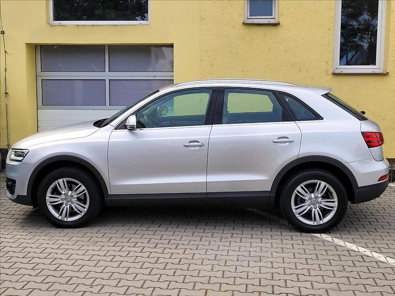 Audi Q3 2,0 TFSi Quattro SERV.KNÍŽKA - fotka 10 z 47