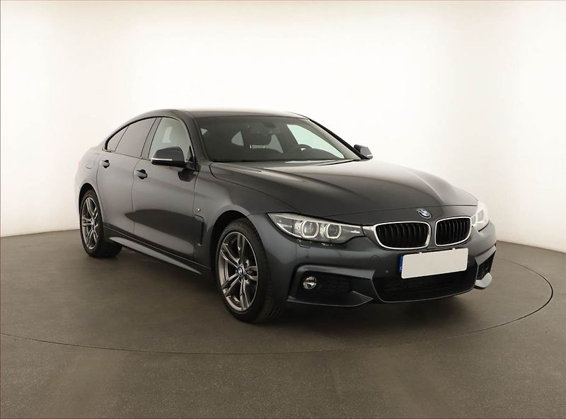 BMW Řada 4 (2019) M Paket 420d xDrive - fotka 1 z 21