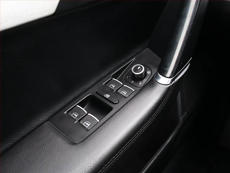 Volkswagen Passat (2012) Highline 2.0 TDI, 4X4 - fotka 18 z 19