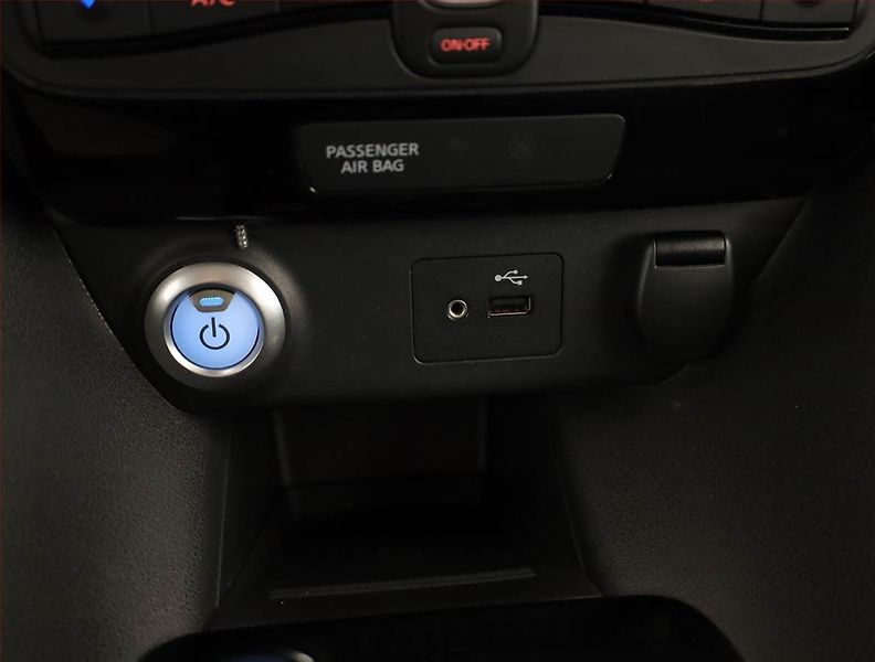 Nissan Leaf (2018) 40 kWh, SoH 87%, Automat - fotka 13 z 21