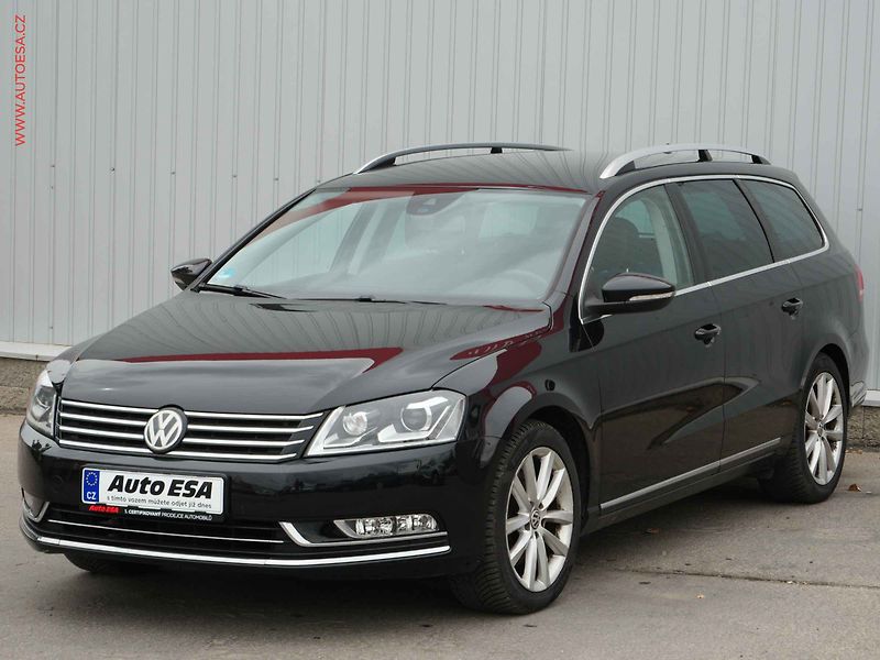 Volkswagen Passat (2013) 2.0 TSi, Highline, DSG, bixen - fotka 3 z 27