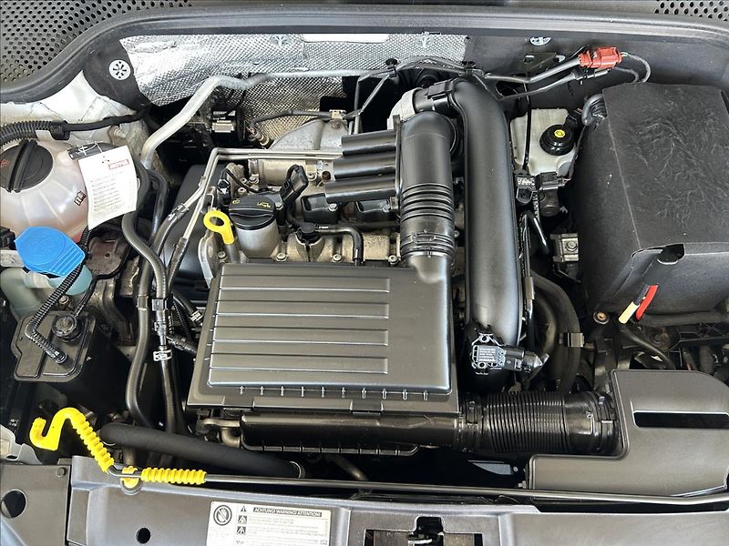 Volkswagen Beetle 1,2   TSI,ALLSTAR,ŘEMEN,SERVIS - fotka 23 z 25