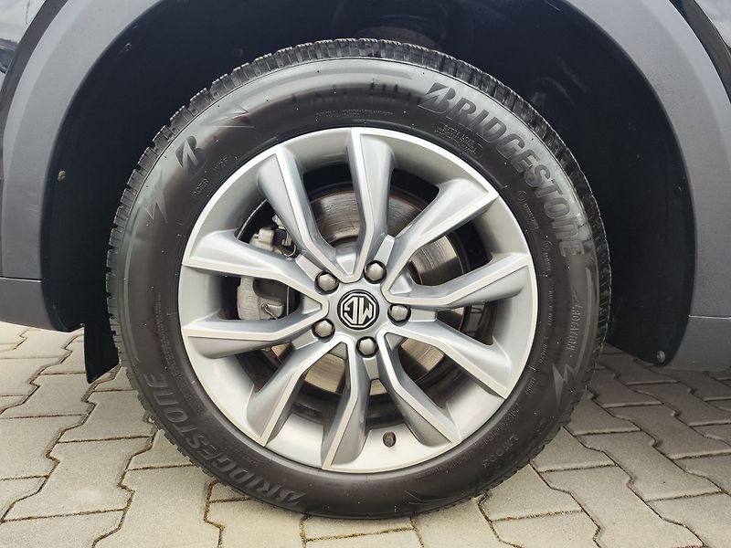 MG HS 1.5 TGi/119kW Emotion - fotka 37 z 38