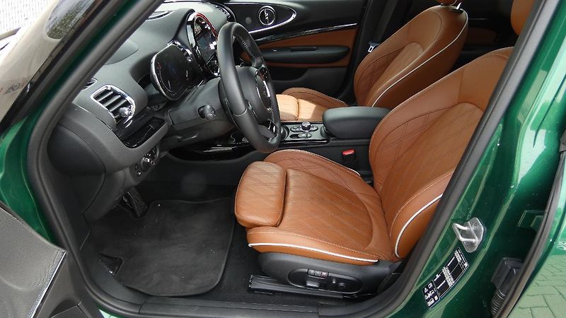 Mini Clubman JCW ALL4 Aut. - fotka 19 z 27