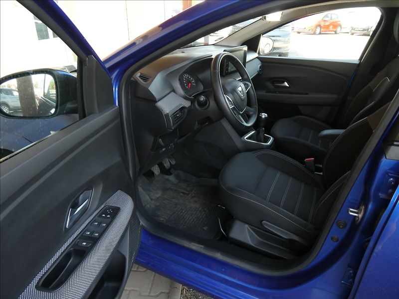 Dacia Sandero 1,0 TCe 67kW Comfort, navigace - fotka 15 z 38