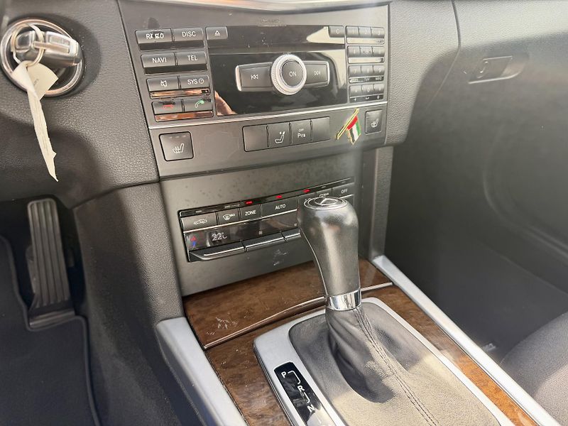Mercedes-Benz Třídy E (2010) 200 CDI AUTOMAT XENONY NAVI!!! - fotka 14 z 19