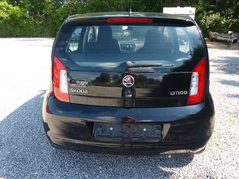 Škoda Citigo 1.0 MPI - fotka 5 z 17
