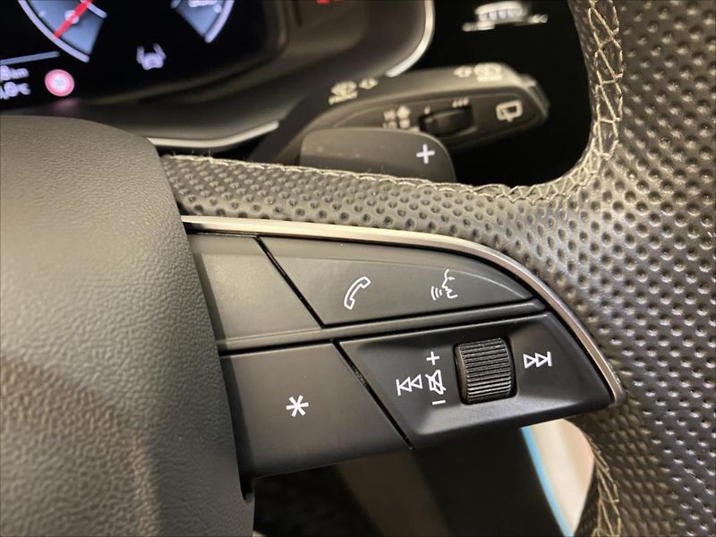 Audi Q7 3,0 TDI 210kW 7Míst S-Line - fotka 15 z 32